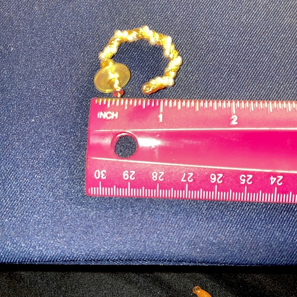 Vintage Napier brand necklace, bracelet and earring set.  Excellent condition. - Picture 8 of 10